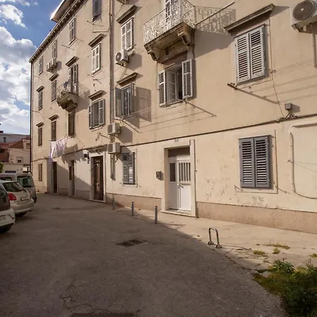 Old Town Historic Core Апартаменты *